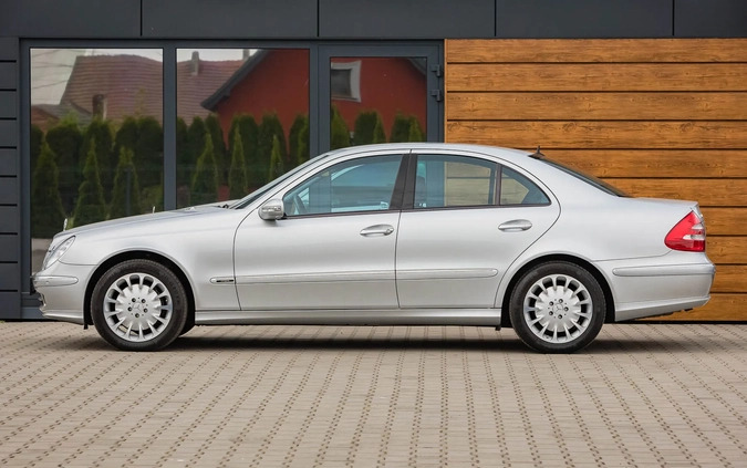 Mercedes-Benz Klasa E cena 79000 przebieg: 168000, rok produkcji 2005 z Kłodzko małe 781